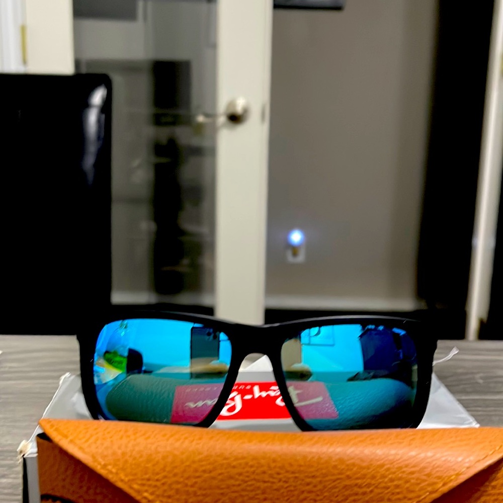 Ray-Ban Justin NWT